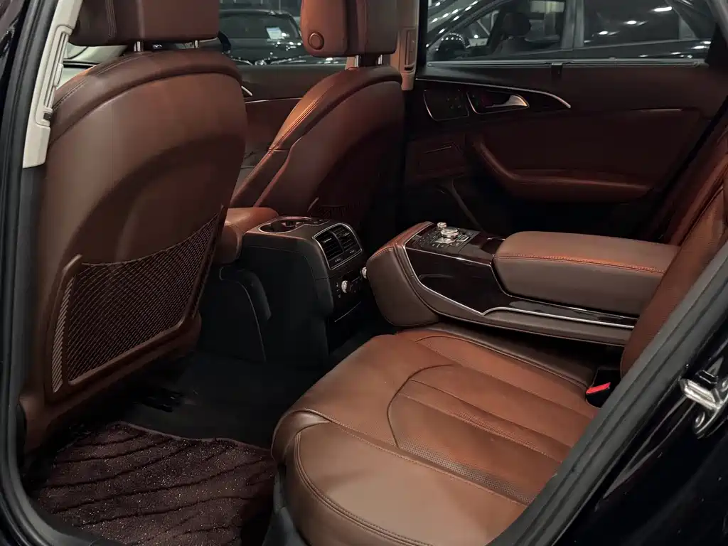 Audi A6L — миниатюра 6