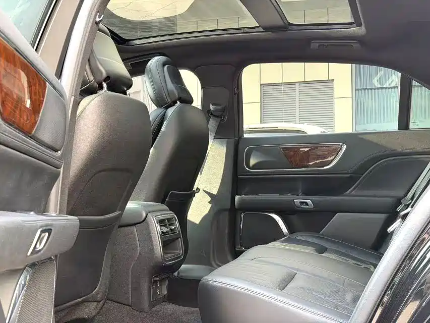 Lincoln Continental 2019 2.0T Premium V
