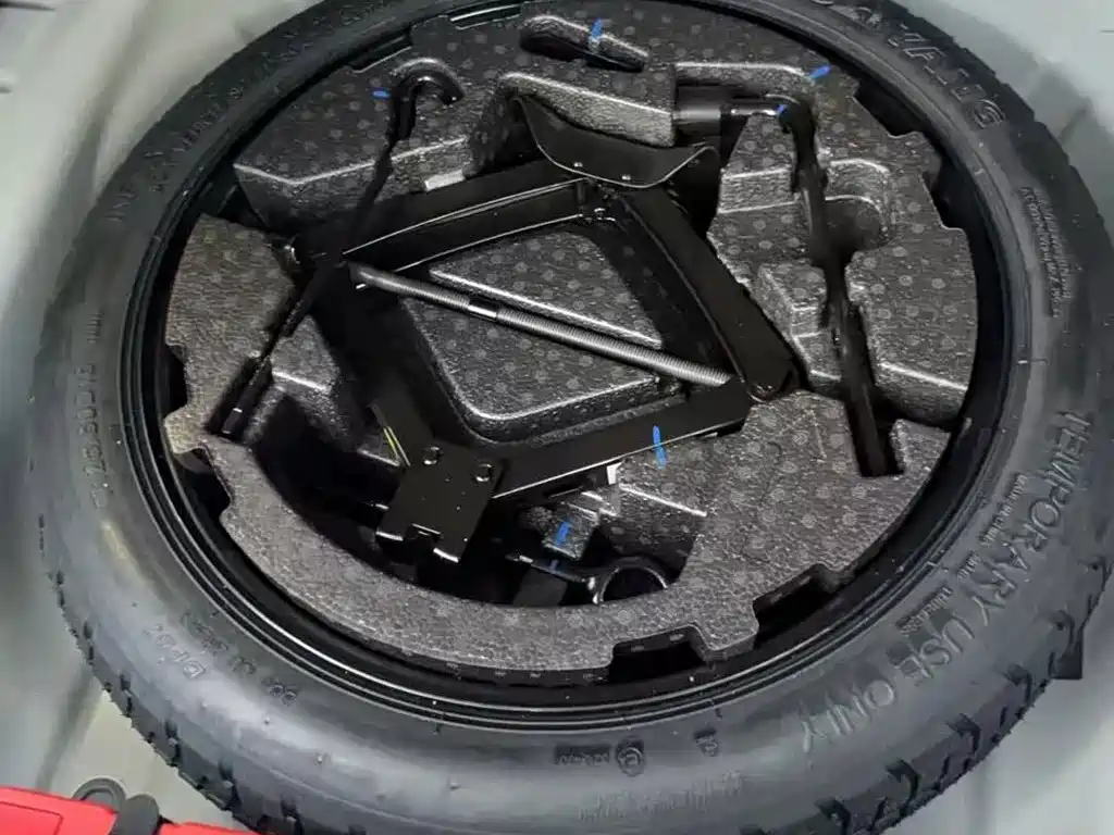 Geely Boyue L — миниатюра 5