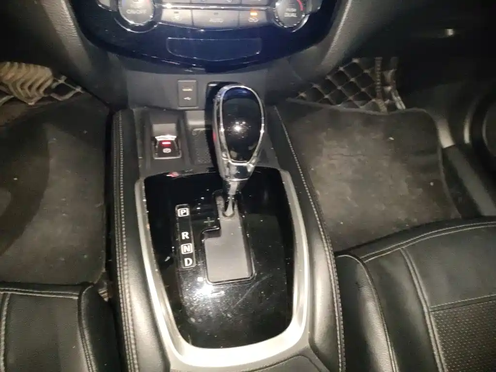 Nissan X-Trail — миниатюра 10