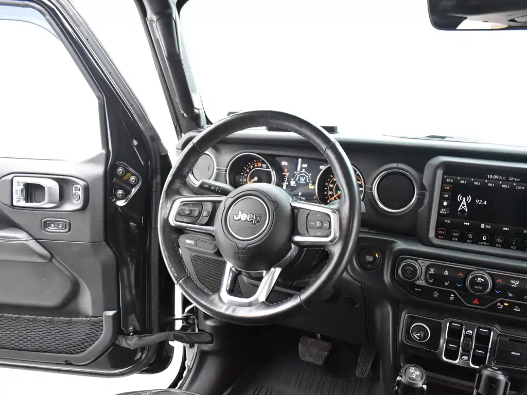Jeep Gladiator — фотографии объявления, Фото 11