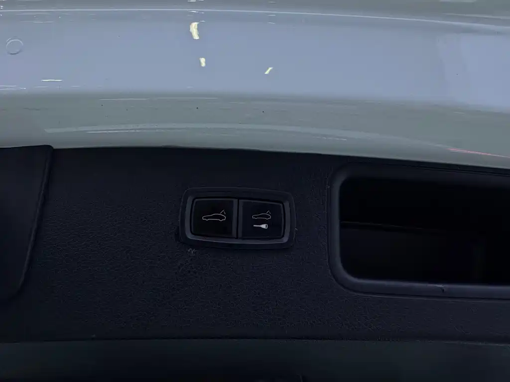 Porsche Macan — миниатюра 32