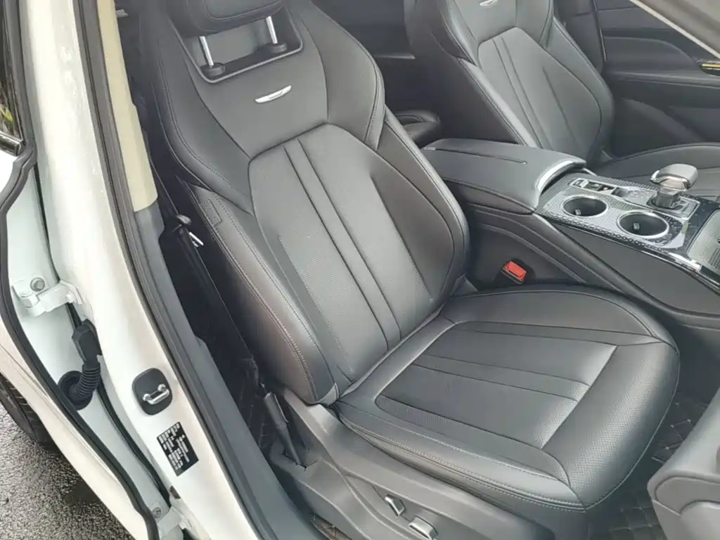 Hongqi Hongqi HS3 — миниатюра 25