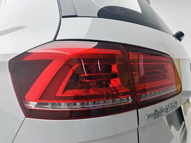 Volkswagen Golf · 2020 280TSI AT