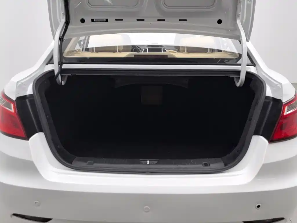Changan Eado — миниатюра 16