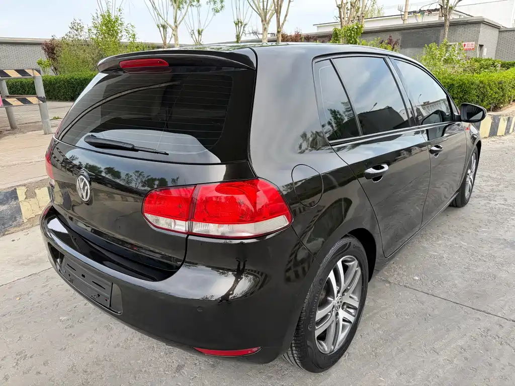 Volkswagen Golf — миниатюра 3