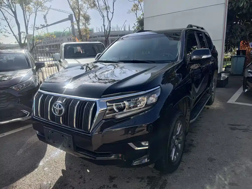 TOYOTA PRADO