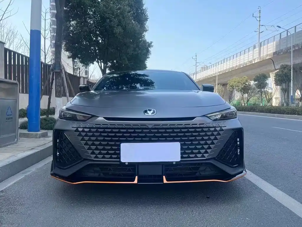 Changan UNI-V 2022 2.0T