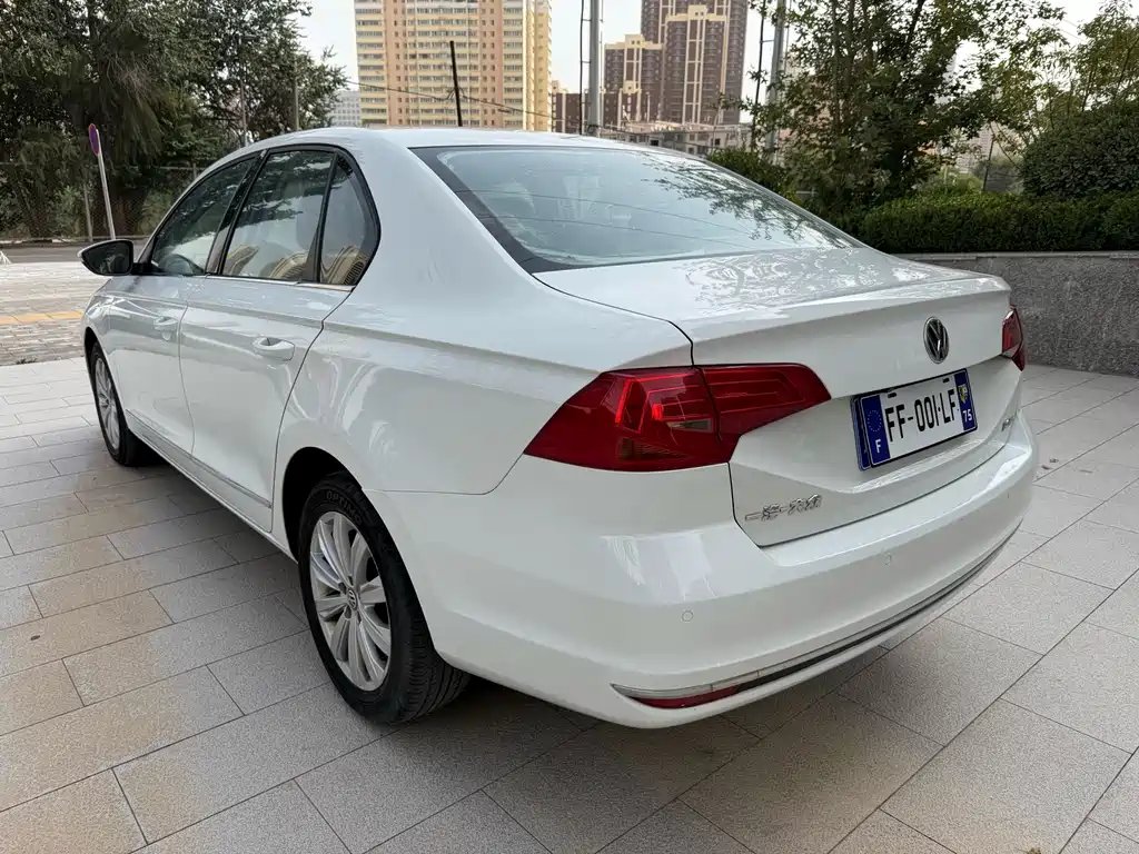 Volkswagen Bora — миниатюра 7