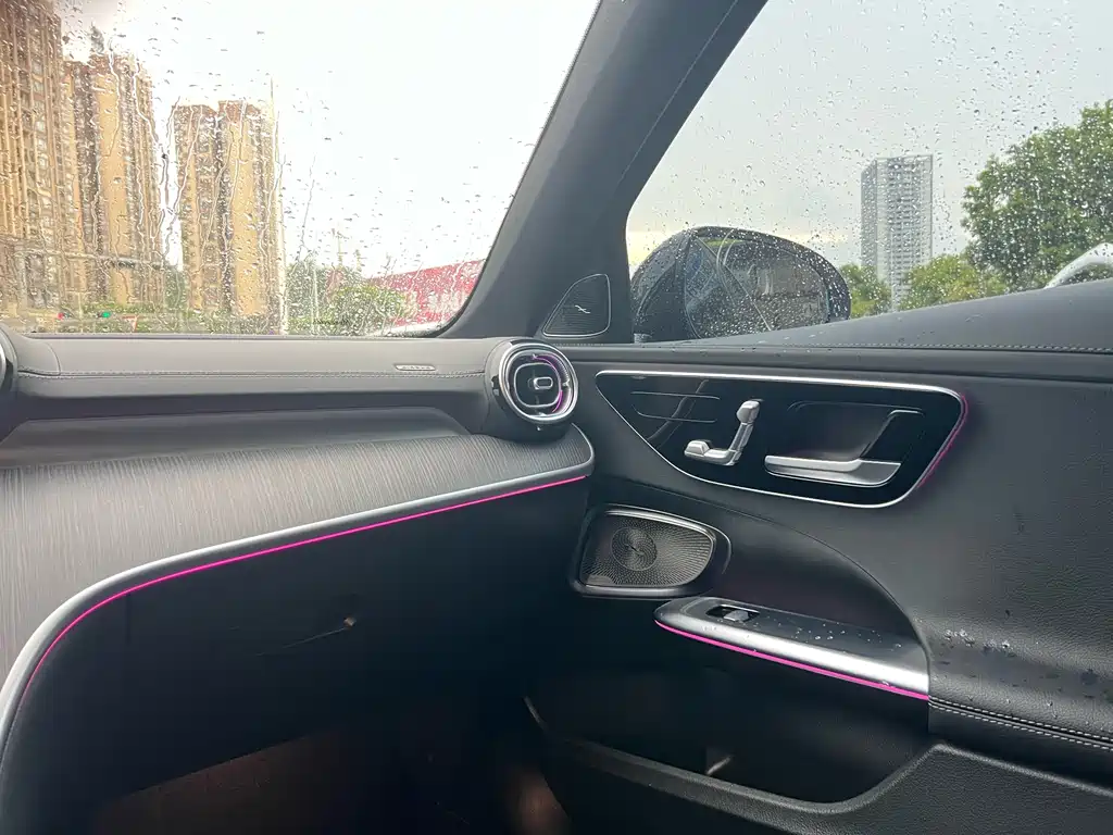 MERCEDES-BENZ C CLASS