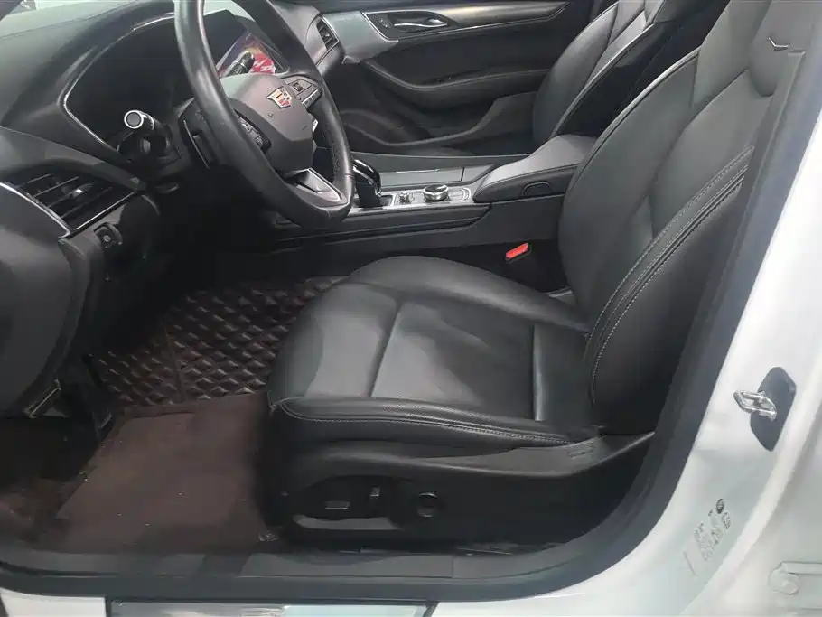 Cadillac CT5 2021 28T