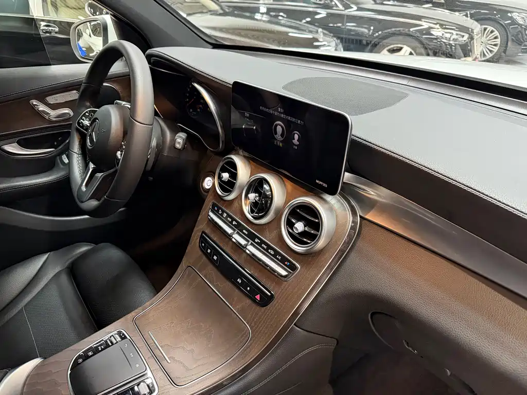 Mercedes-Benz GLC — миниатюра 13