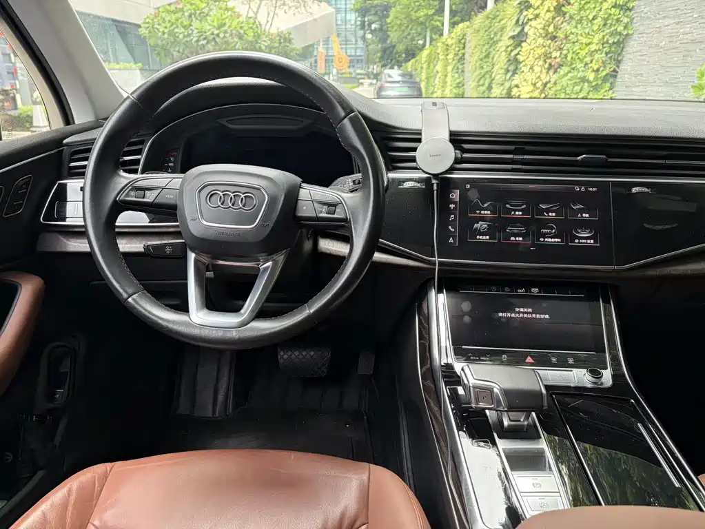 Audi Q7 — миниатюра 10