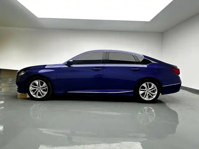Honda Accord 2018 260TURBO Luxury V