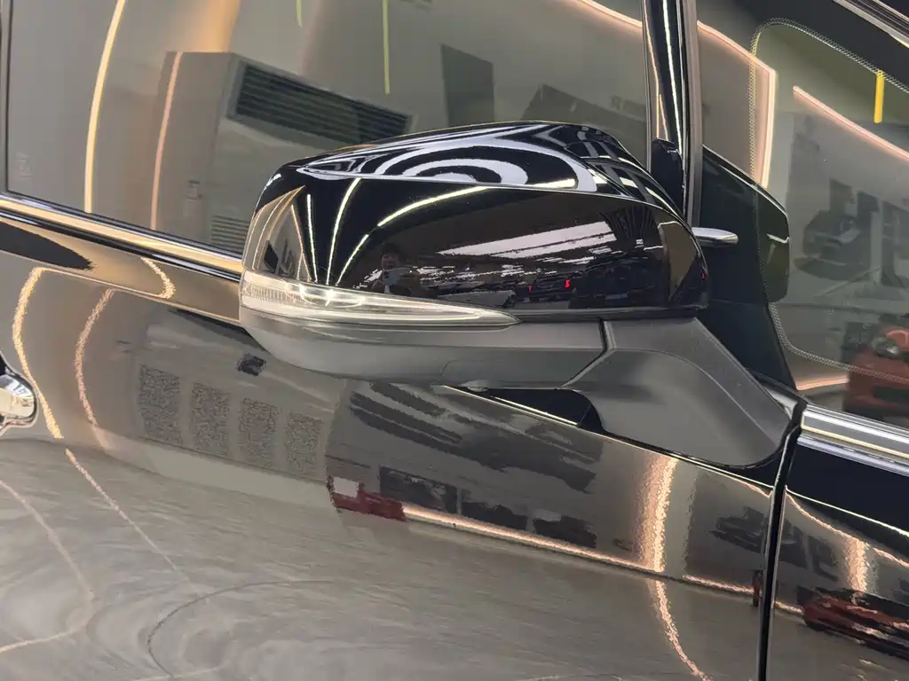 Toyota Vellfire — миниатюра 6