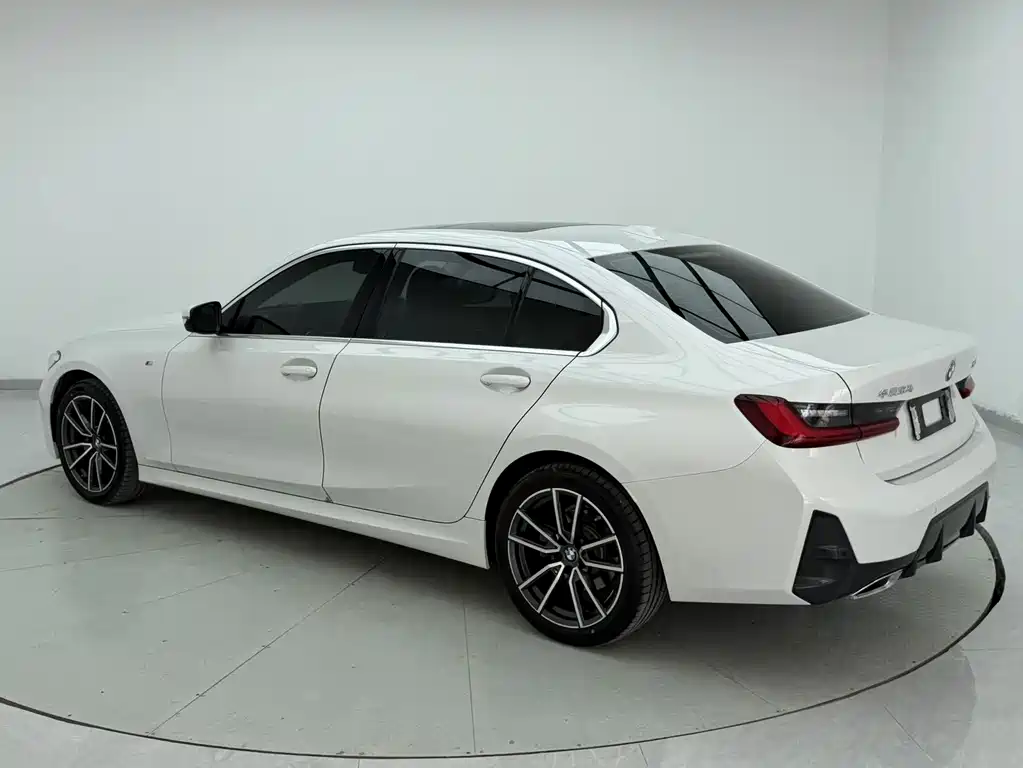 BMW 3 Series — миниатюра 4