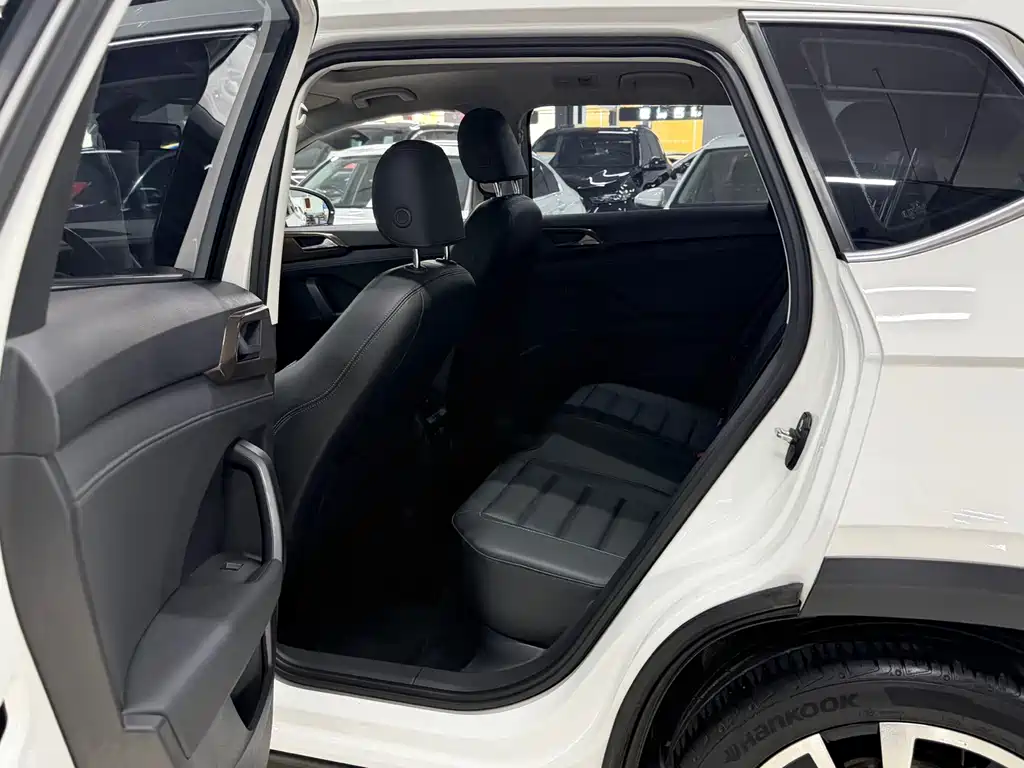 Volkswagen Tharu — миниатюра 11