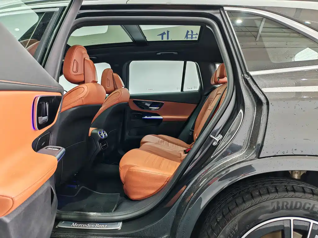 Mercedes-Benz GLC — миниатюра 12