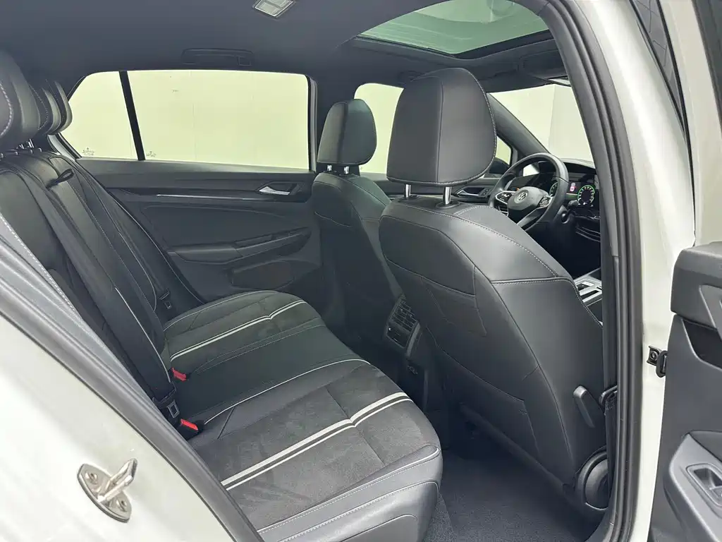 Volkswagen Golf 2021 280TSI DSG R-Line