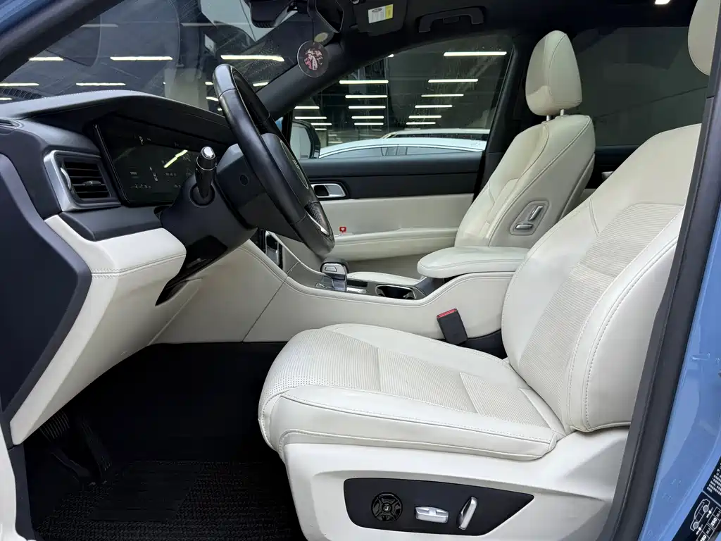 Li Auto Li ONE — миниатюра 8