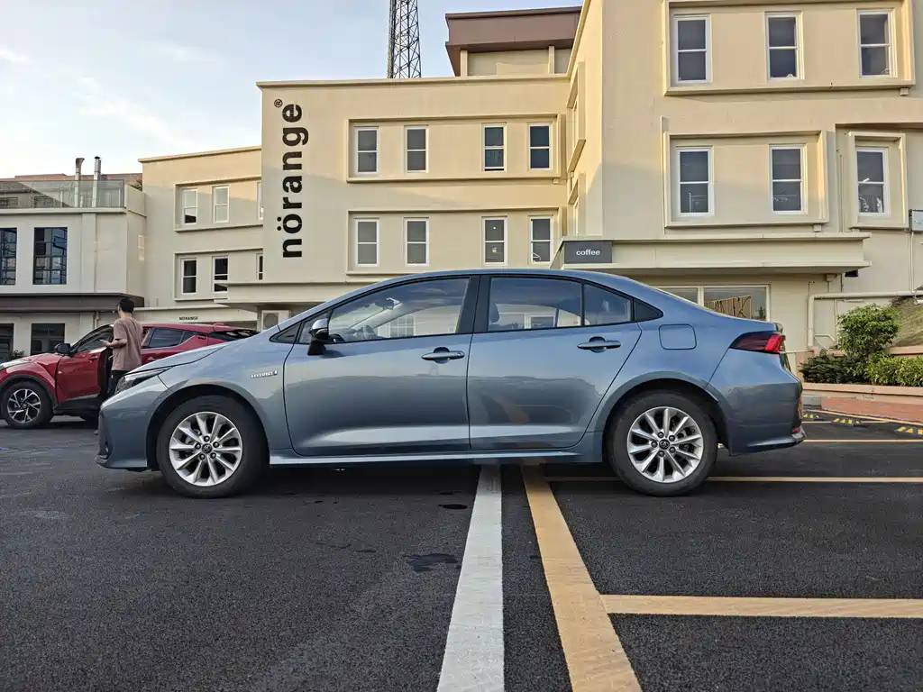 Toyota Corolla 2021 1.8L E-CVT Elite
