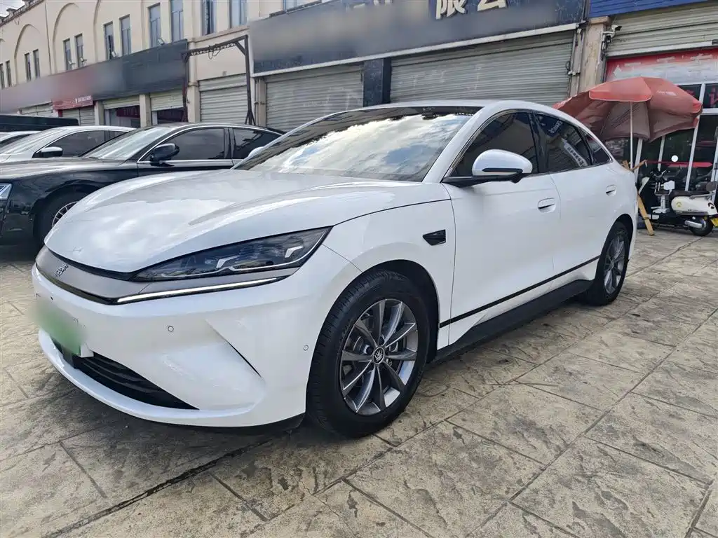 Byd Qin L 2025