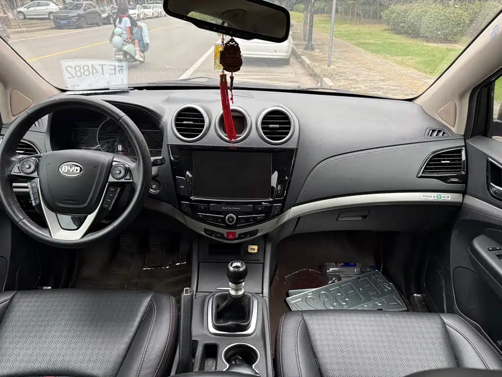 BYD S7 — миниатюра 10