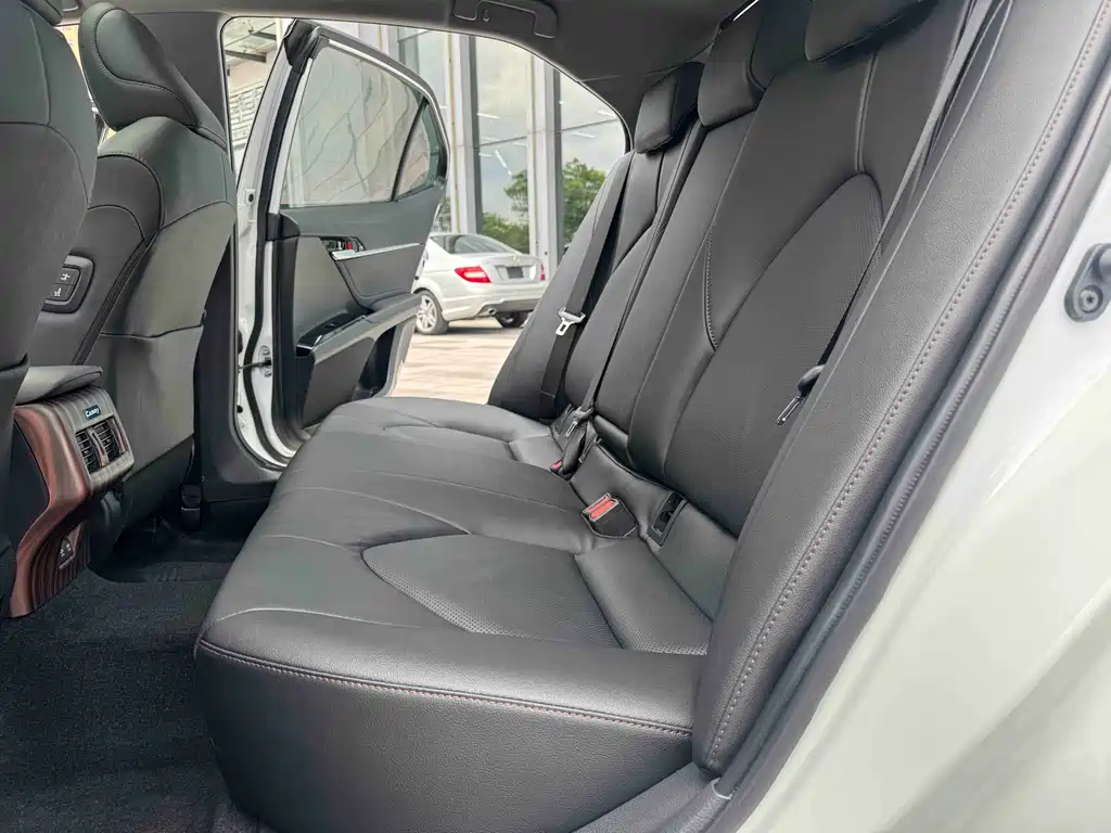 Toyota Camry 2019 2.5G Luxury VI