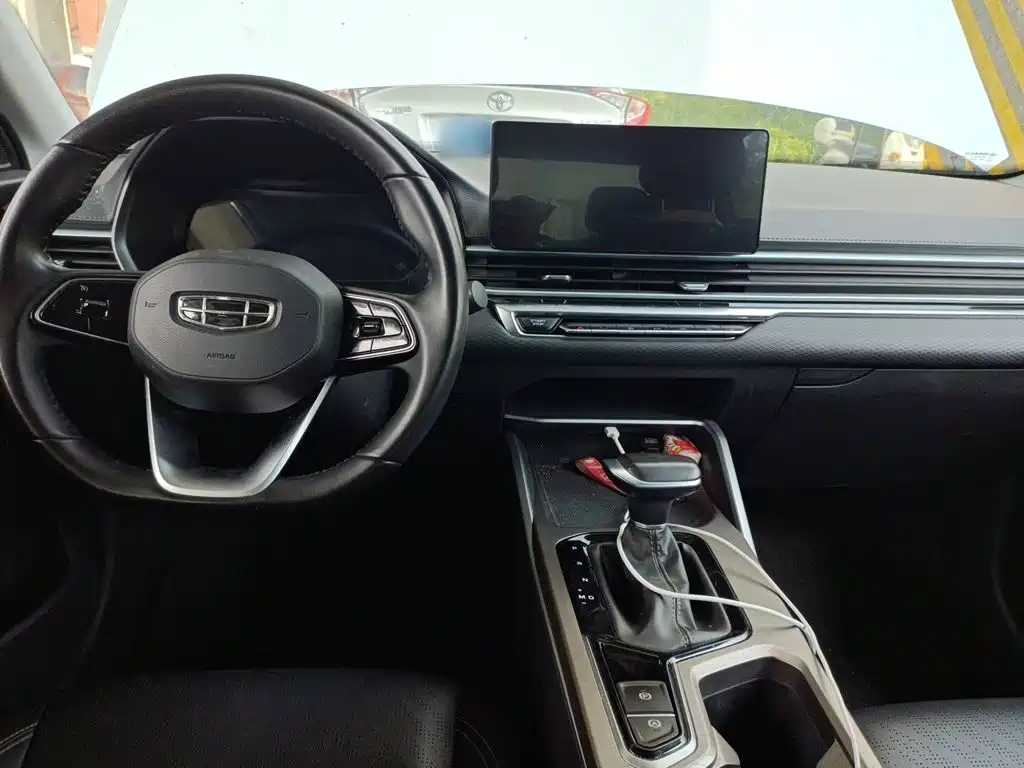 Geely Emgrand — миниатюра 5