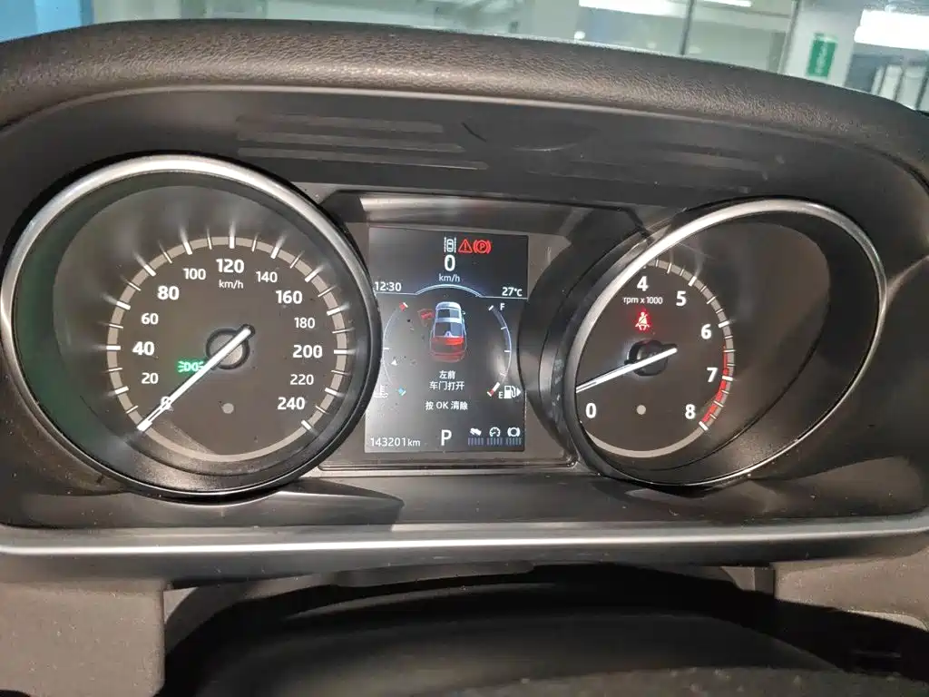 Land Rover Discovery — миниатюра 7