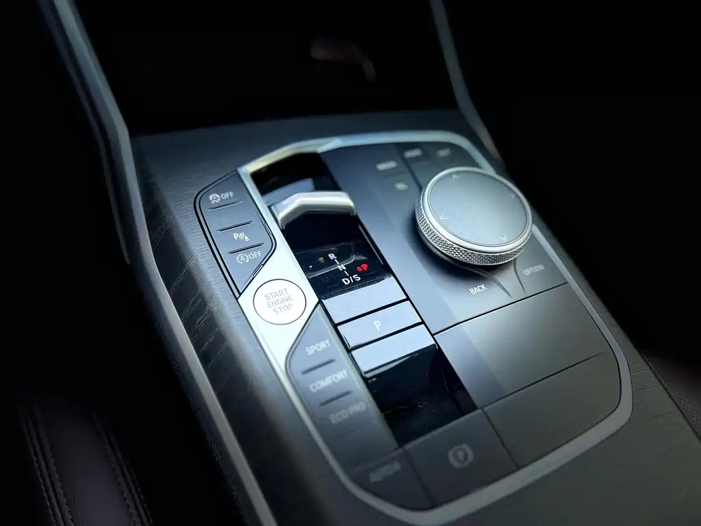 BMW 3 Series — миниатюра 15