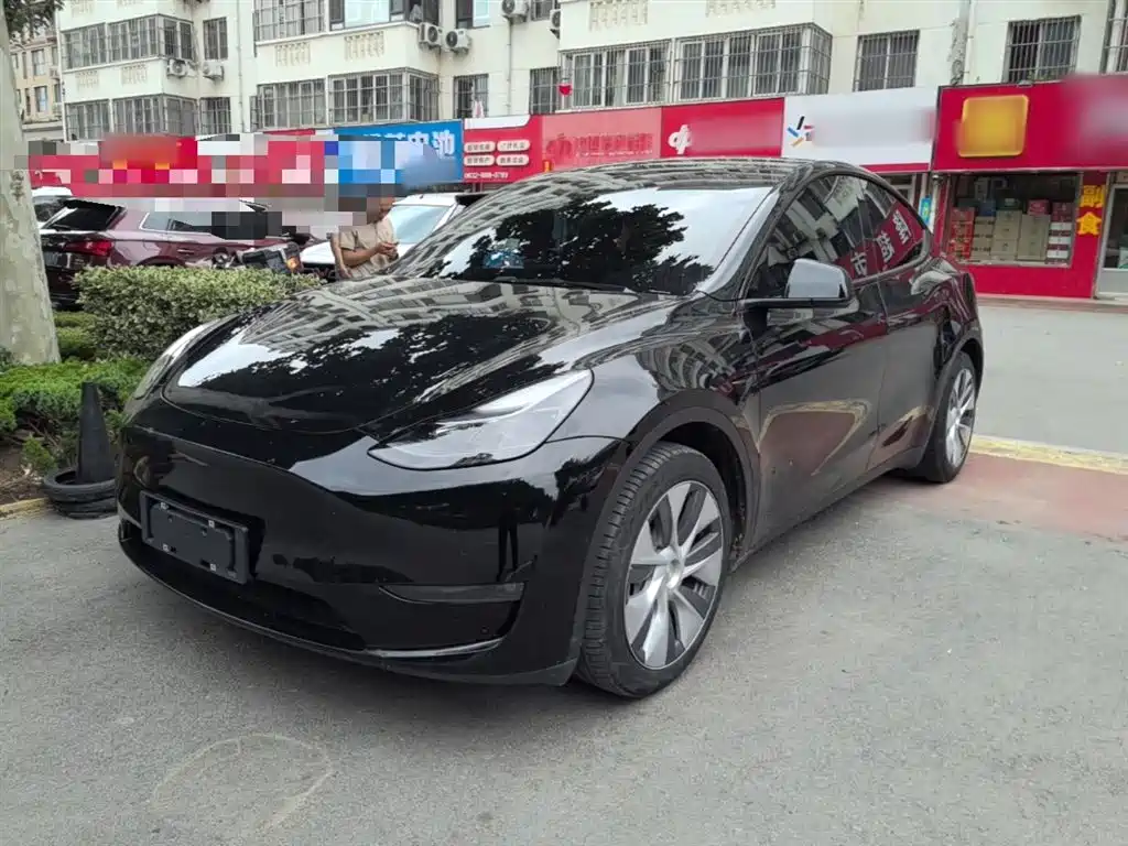Tesla Model Y 2021