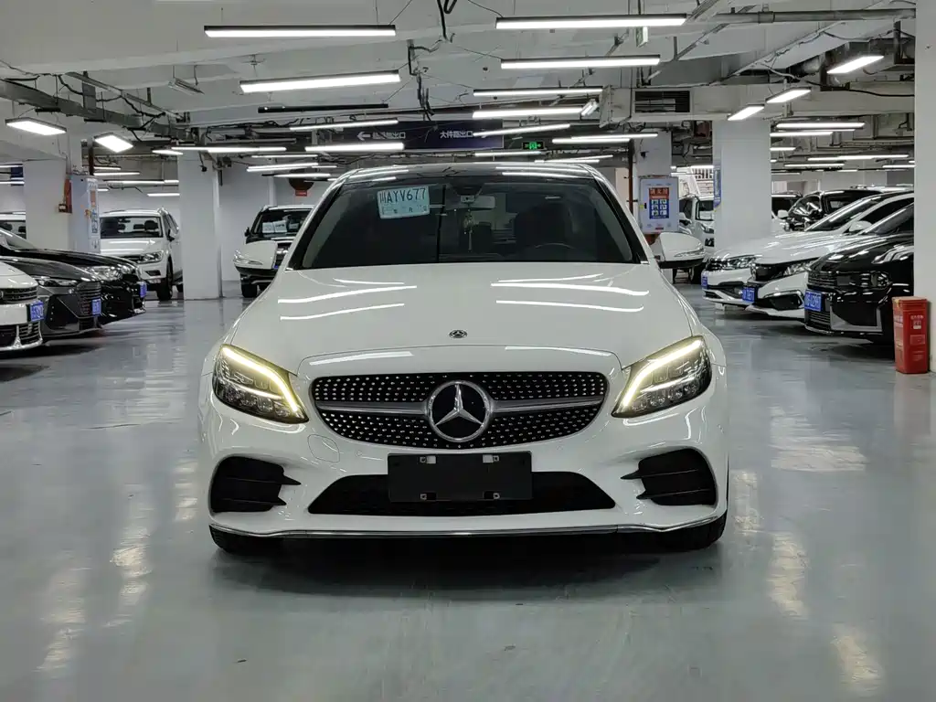 Mercedes-Benz C-Class — миниатюра 2