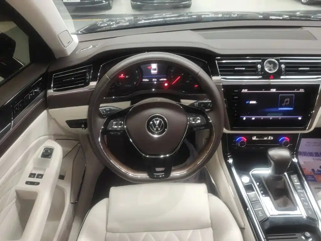 Volkswagen Phideon — миниатюра 11