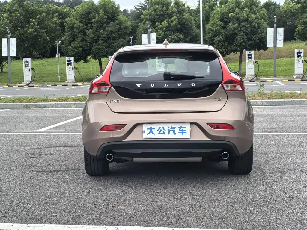 Volvo V40 — миниатюра 15