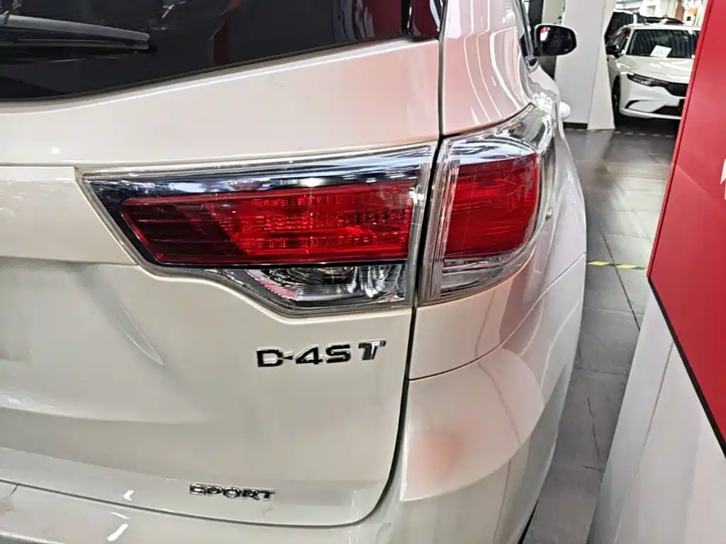 Toyota Highlander — миниатюра 8