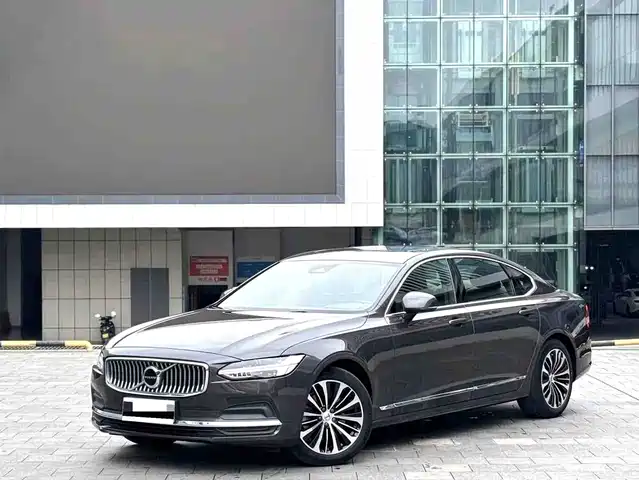 2024 Volvo S90