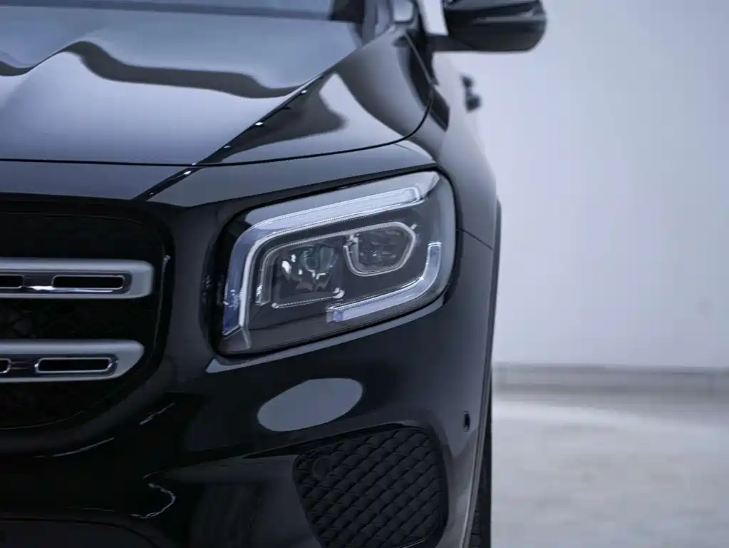 Mercedes-Benz GLB — миниатюра 9