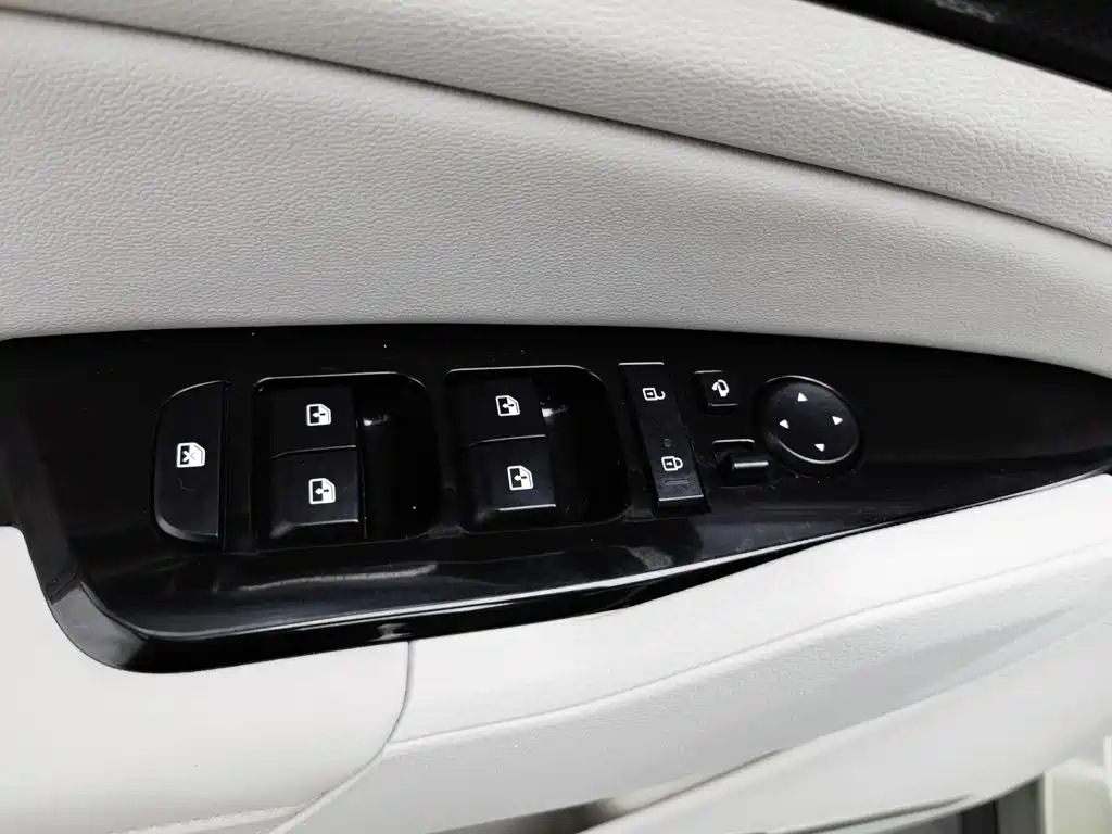 Kia Sportage — миниатюра 9