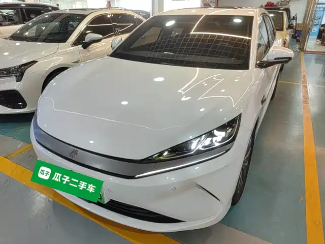 2025 BYD Qin
