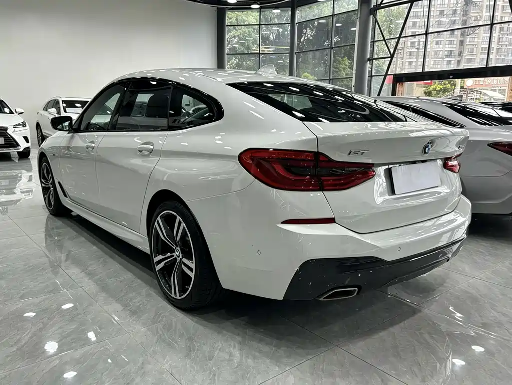 BMW 6 Series GT — миниатюра 6