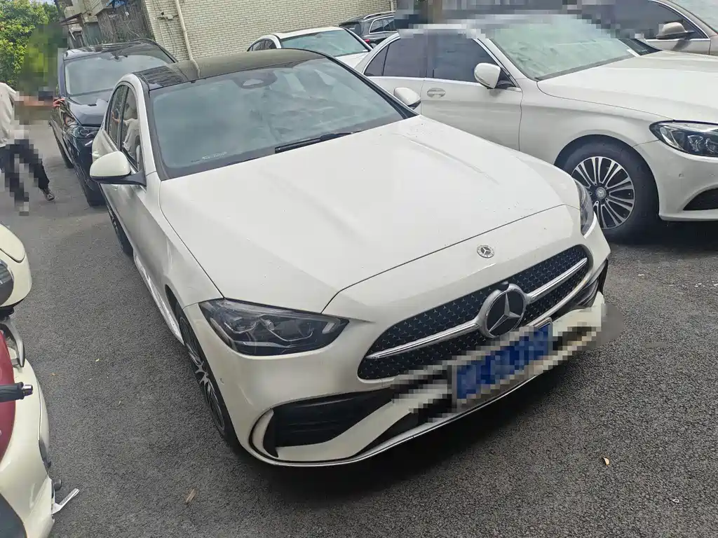 Mercedes-Benz C-Class — миниатюра 3