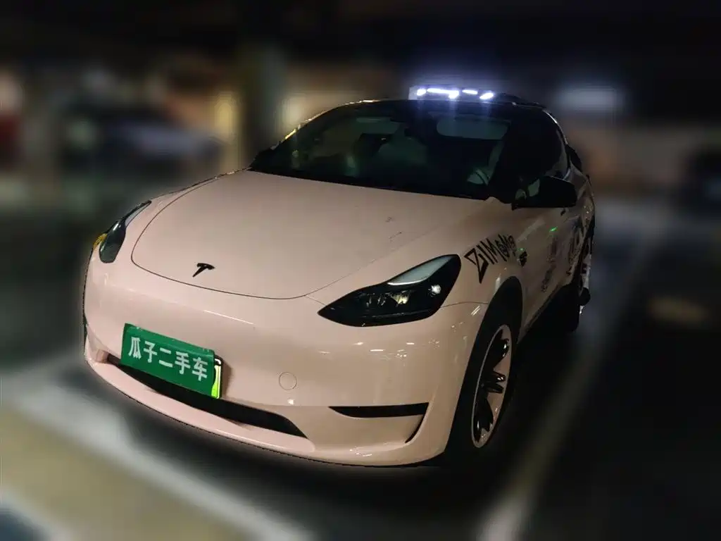 Tesla Model Y 2023