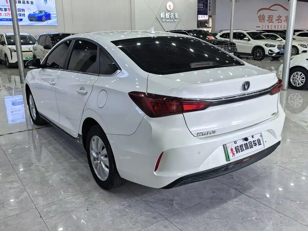 Changan Eado New Energy — миниатюра 7