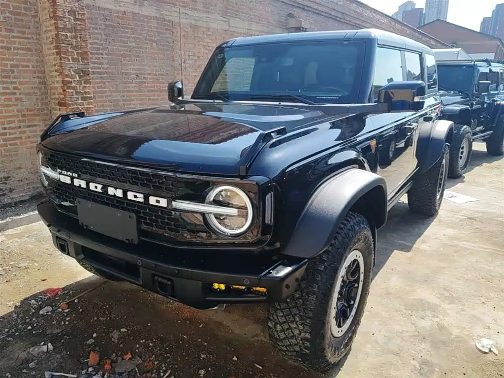 Ford Bronco 2024