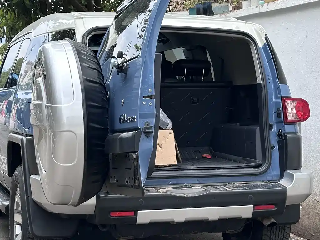 Toyota FJ Cruiser FJ 2018 4.0L AT