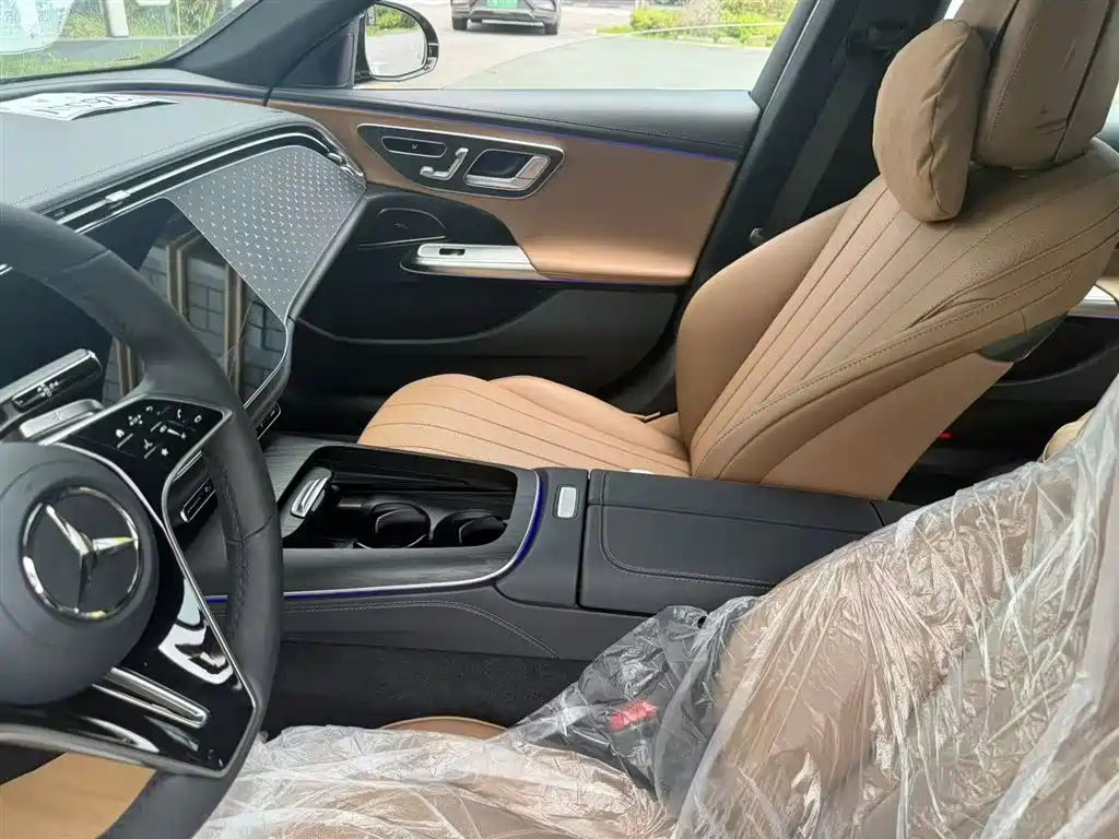 Mercedes-Benz E-Class E 2025 E 260 L