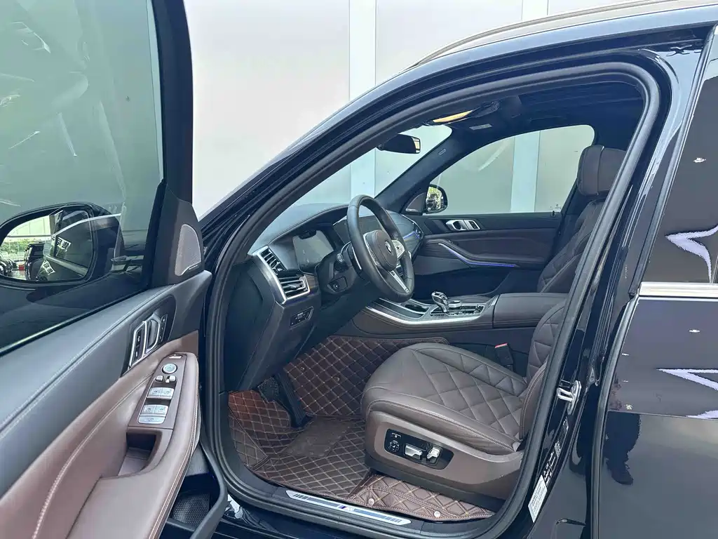 BMW X5 2022 xDrive 40Li Premium M Sport