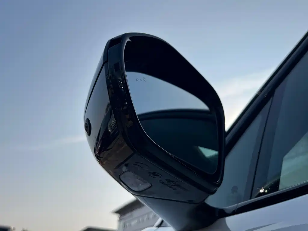 NIO ES6 — миниатюра 14