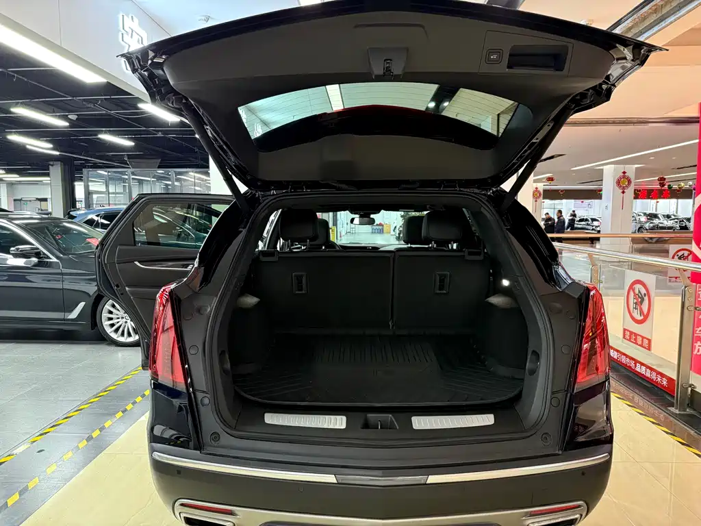 CADILLAC XT5